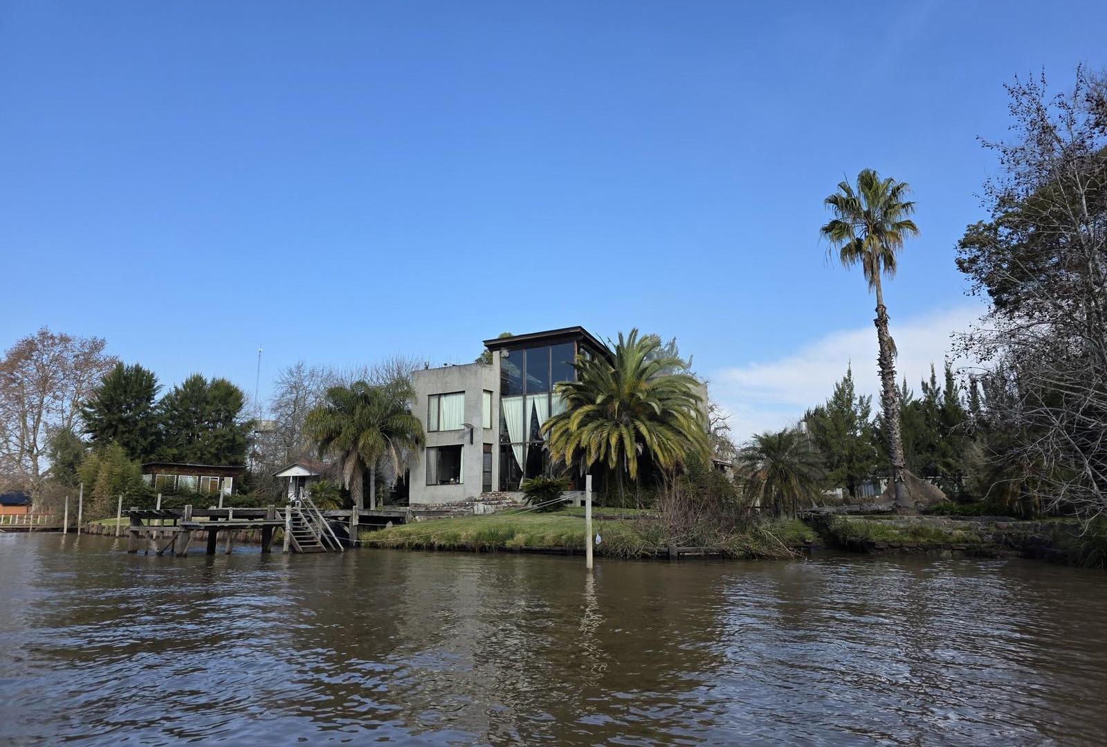 Casa en venta en el Delta de Tigre en Río San Antonio