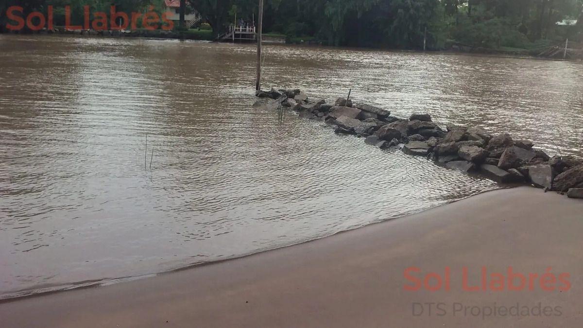 Foto de Casa Venta En El Delta De Tigre Con Frente Al Río Capitán, imagen 2