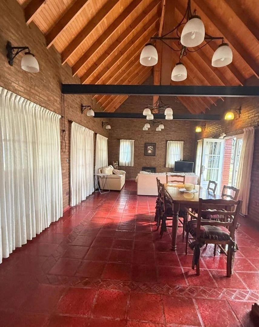 Foto de EXCELENTE CHALET CON AMPLIO PARQUE, imagen 3
