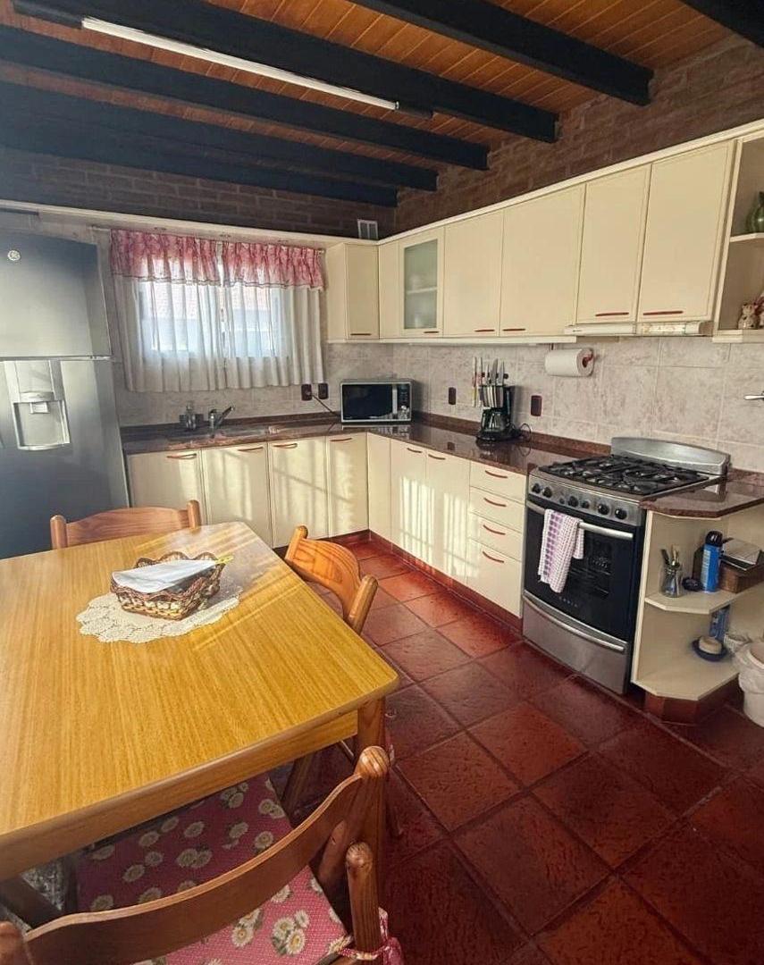 Foto de EXCELENTE CHALET CON AMPLIO PARQUE, imagen 4
