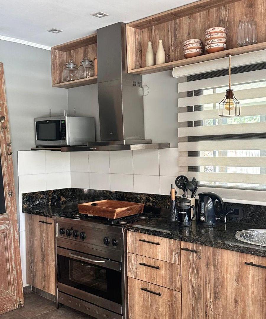 Foto de MODERNA CASA CON AMPLIO PARQUE Y PILETA CLIMATIZADA, imagen 4