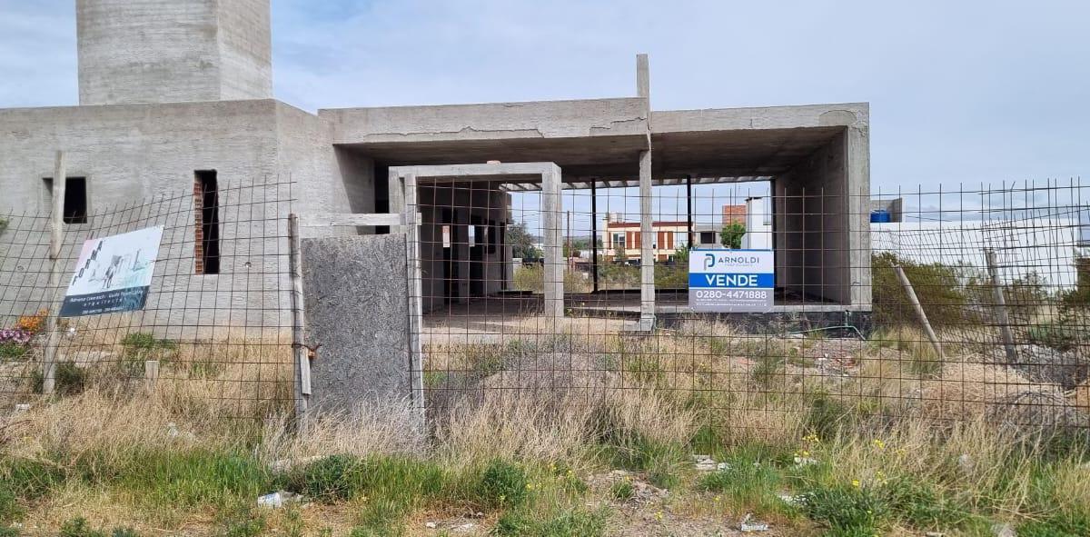 Terreno en Venta en Solanas con Construcción Al 58% 3