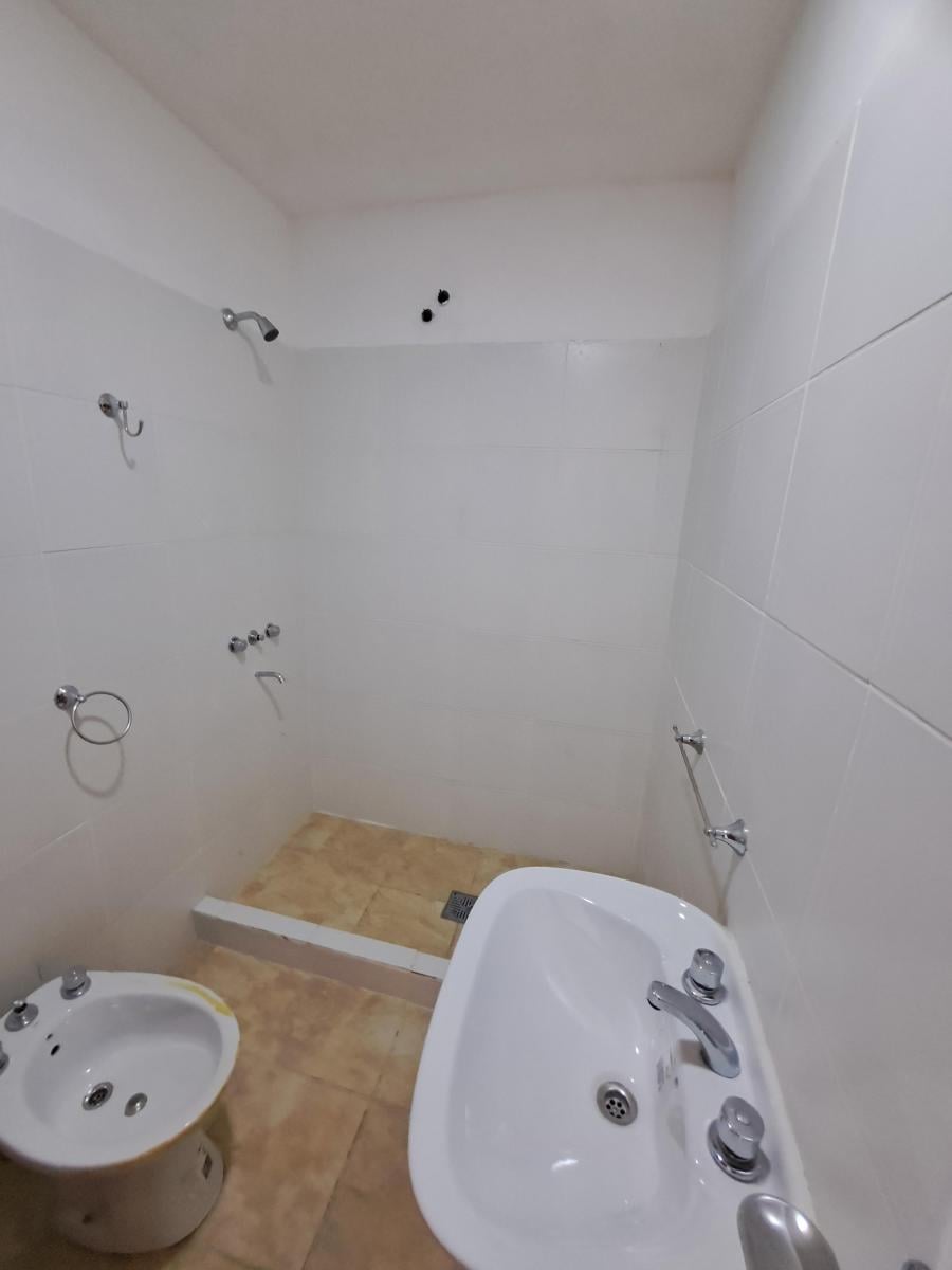 Foto de Departamento de 45 m² con 1 dormitorio en alquiler en Villa Elvira, imagen 5