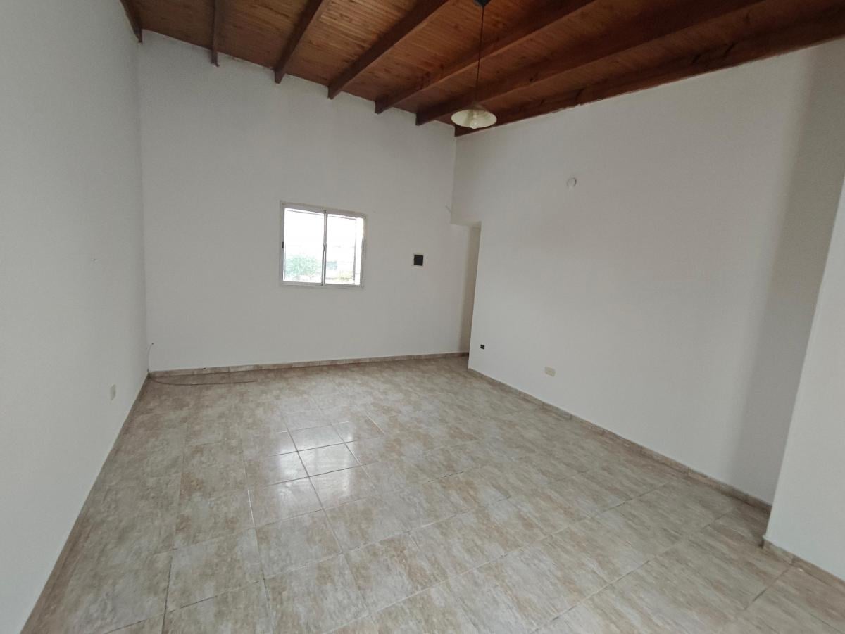 Foto de Departamento con patio, imagen 3