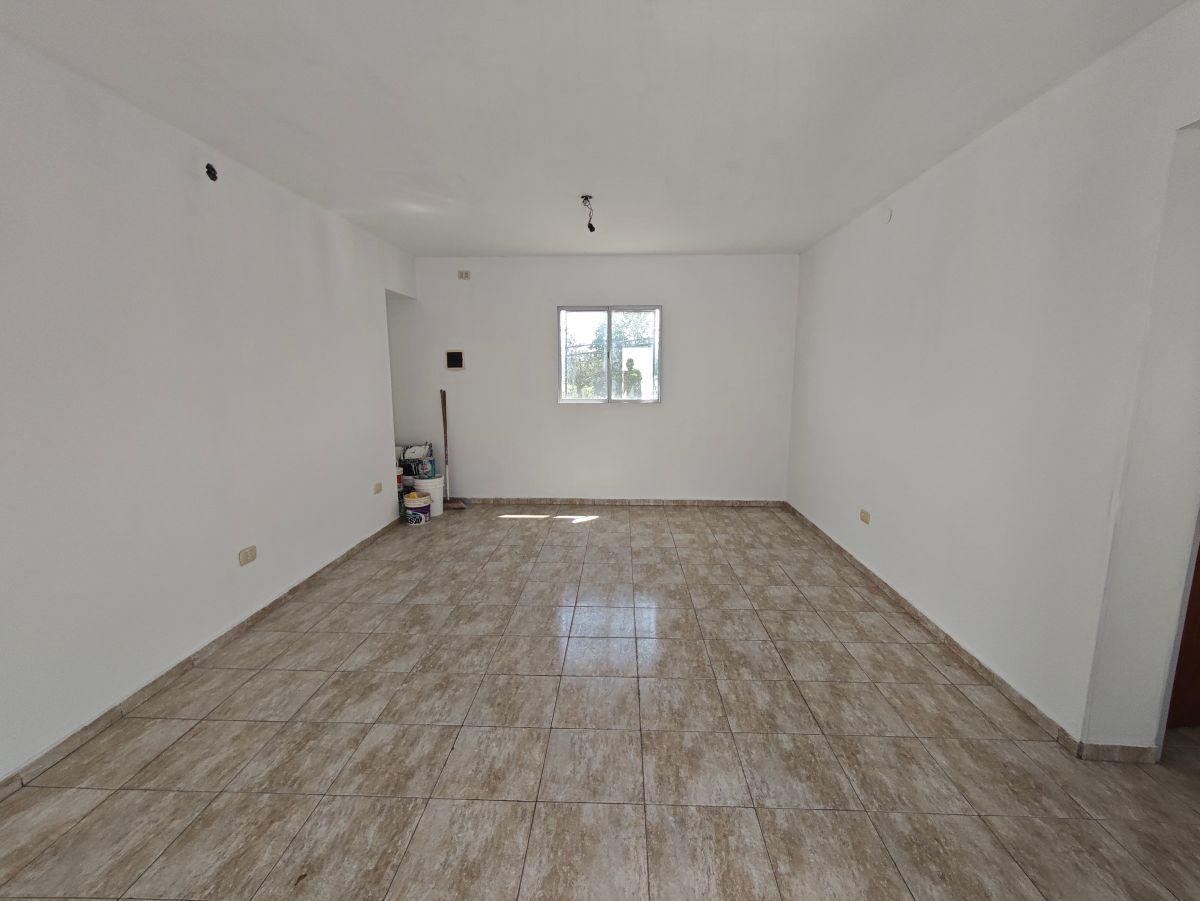 Departamento de 65 m² con 2 dormitorios en alquiler en Villa Elvira
