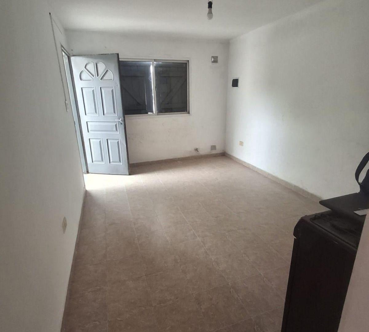 Departamento de 40 m² con 1 dormitorio en alquiler en Villa Catella