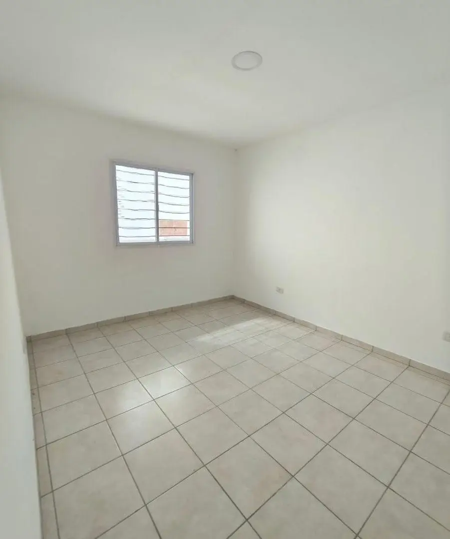 Departamento de 50 m² con 2 dormitorios en alquiler en Villa Elvira 5