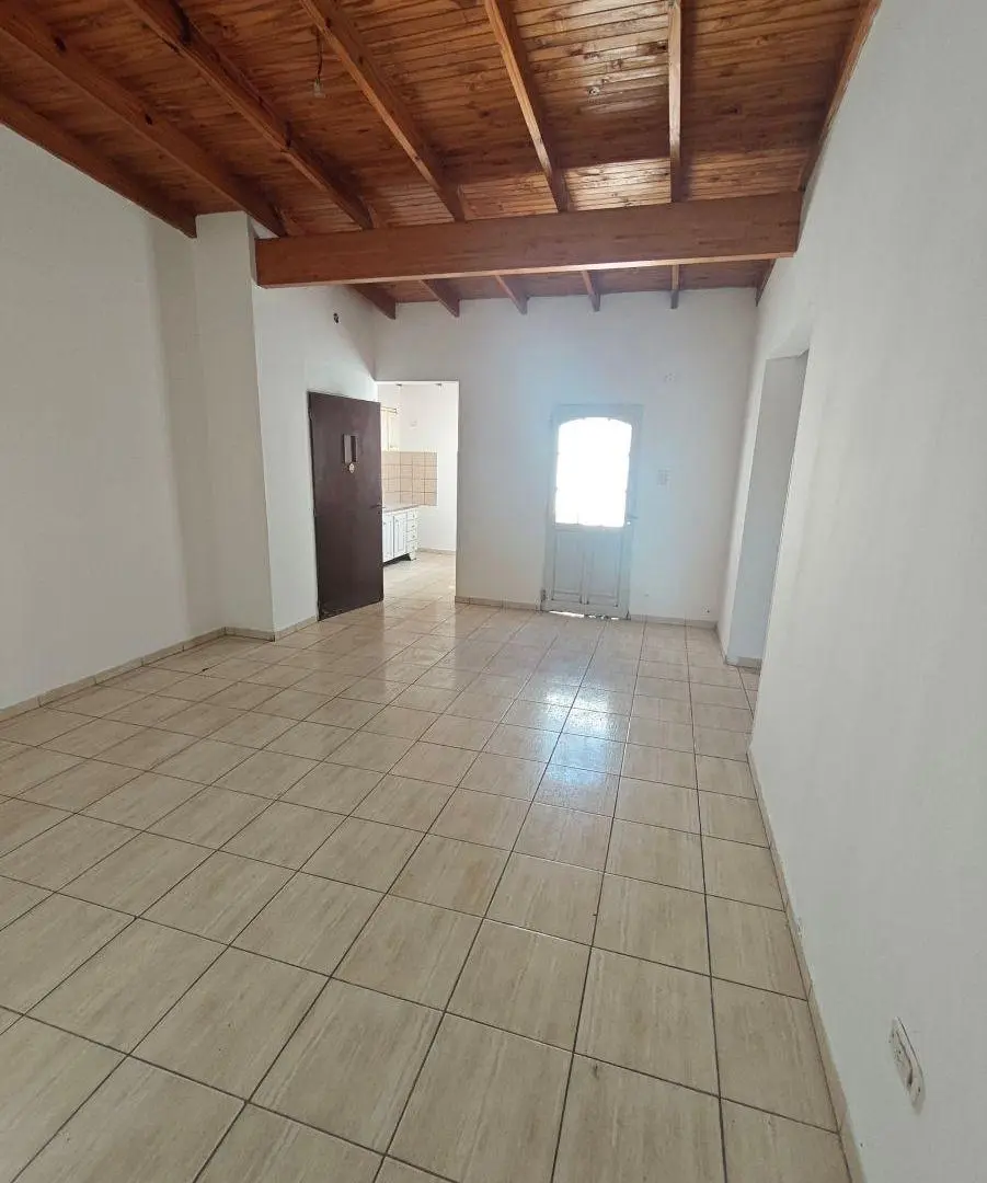 Departamento de 70 m² con 2 dormitorios en alquiler en Villa Elvira 3