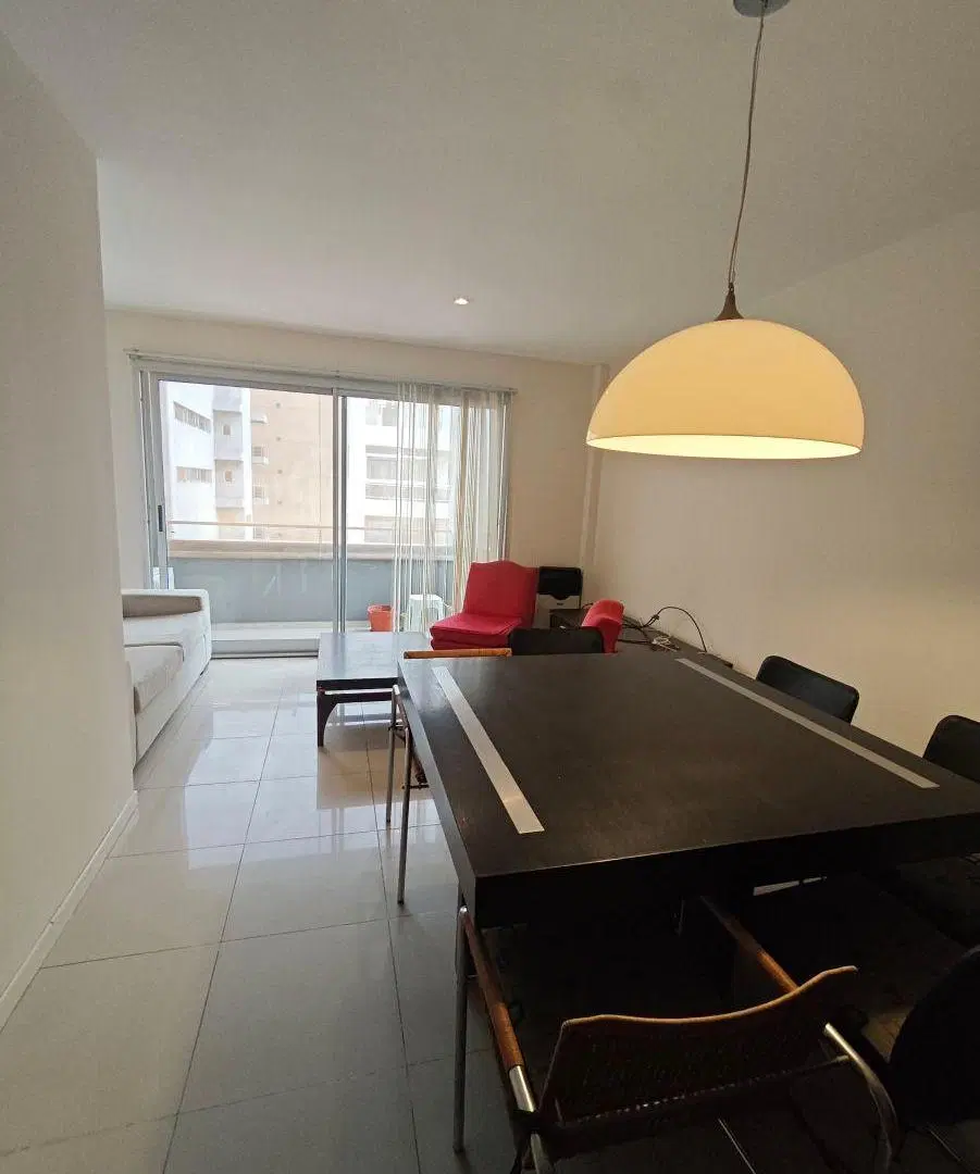 Departamento con 85 m² construidos, 2 dormitorios en alquiler en La Plata 2