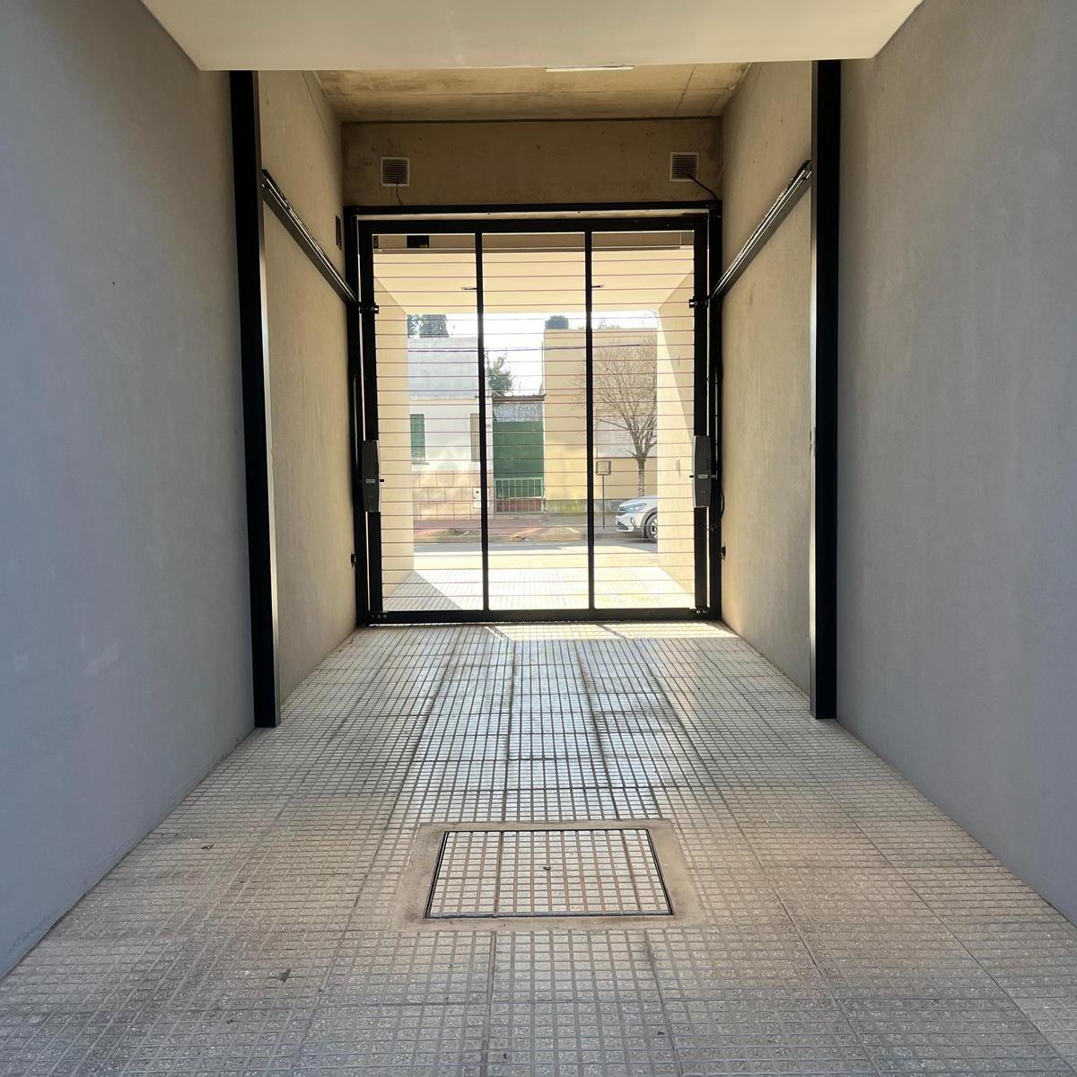 Depto Dos Ambientes con Terraza en Lobos 5