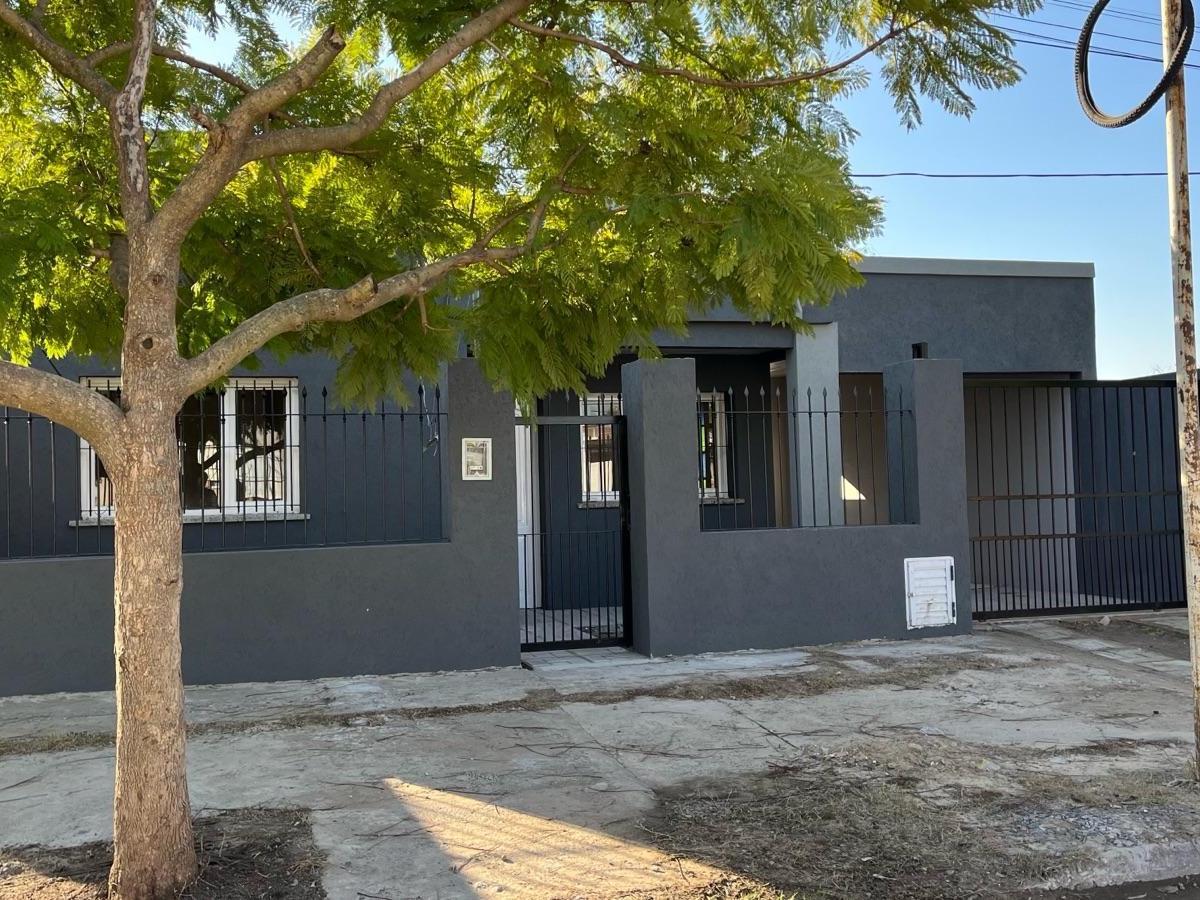 Casa en Lobos - Refaccionada a Nuevo 2