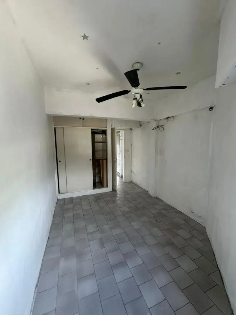 OPORTUNIDAD INVERSOR PRIMER PISO ESCALERA 2
