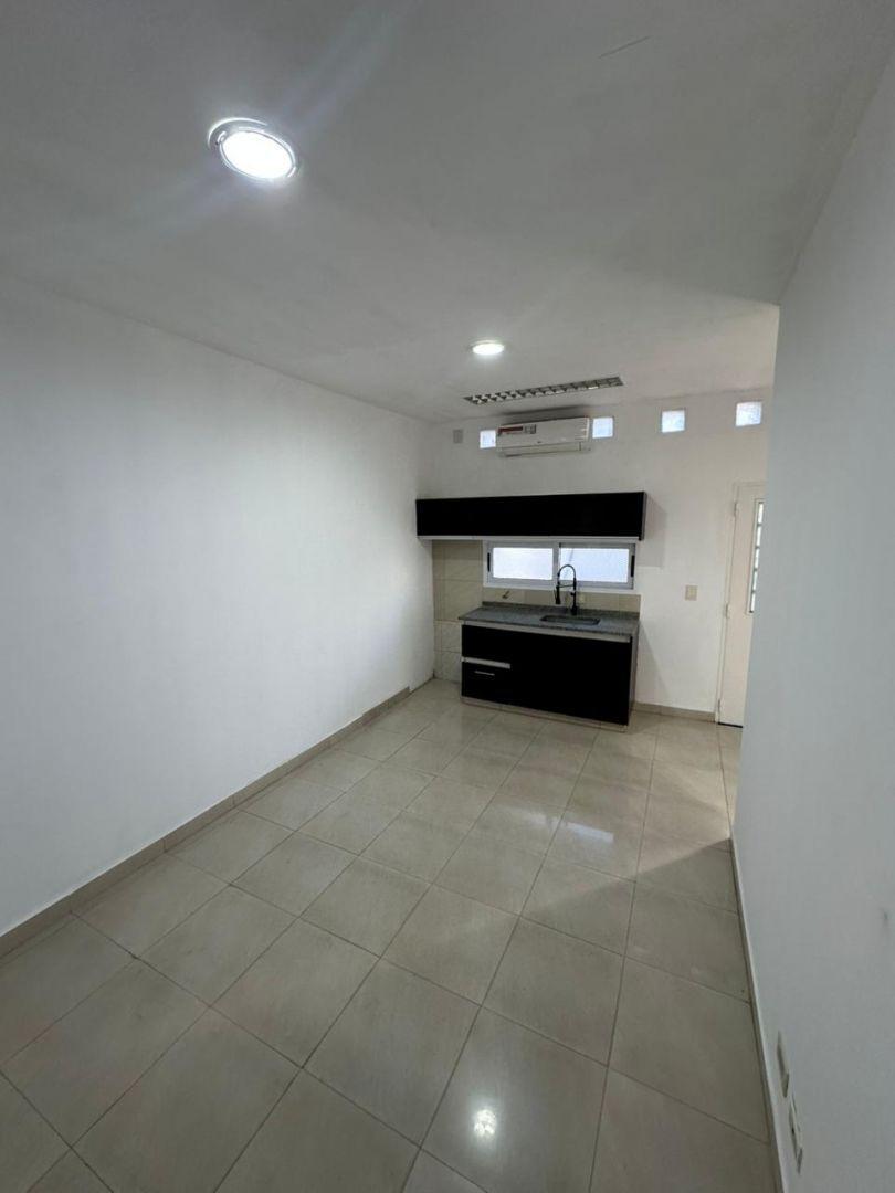 DUPLEX 3 AMBIENTES CON COCHERA CUBIERTA Y PATIO SIN EXPENSAS