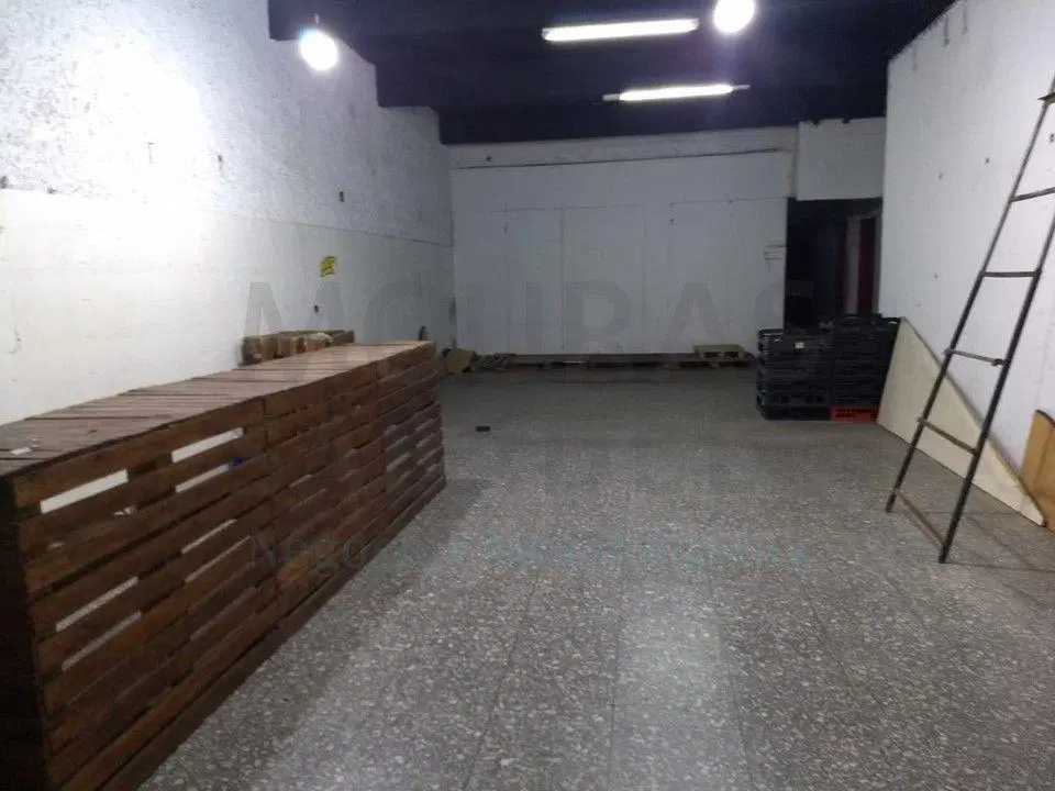 LOCAL CENTRO DE MORÓN - 110 M2 CUBIERTOS - COLECTIVOS 3