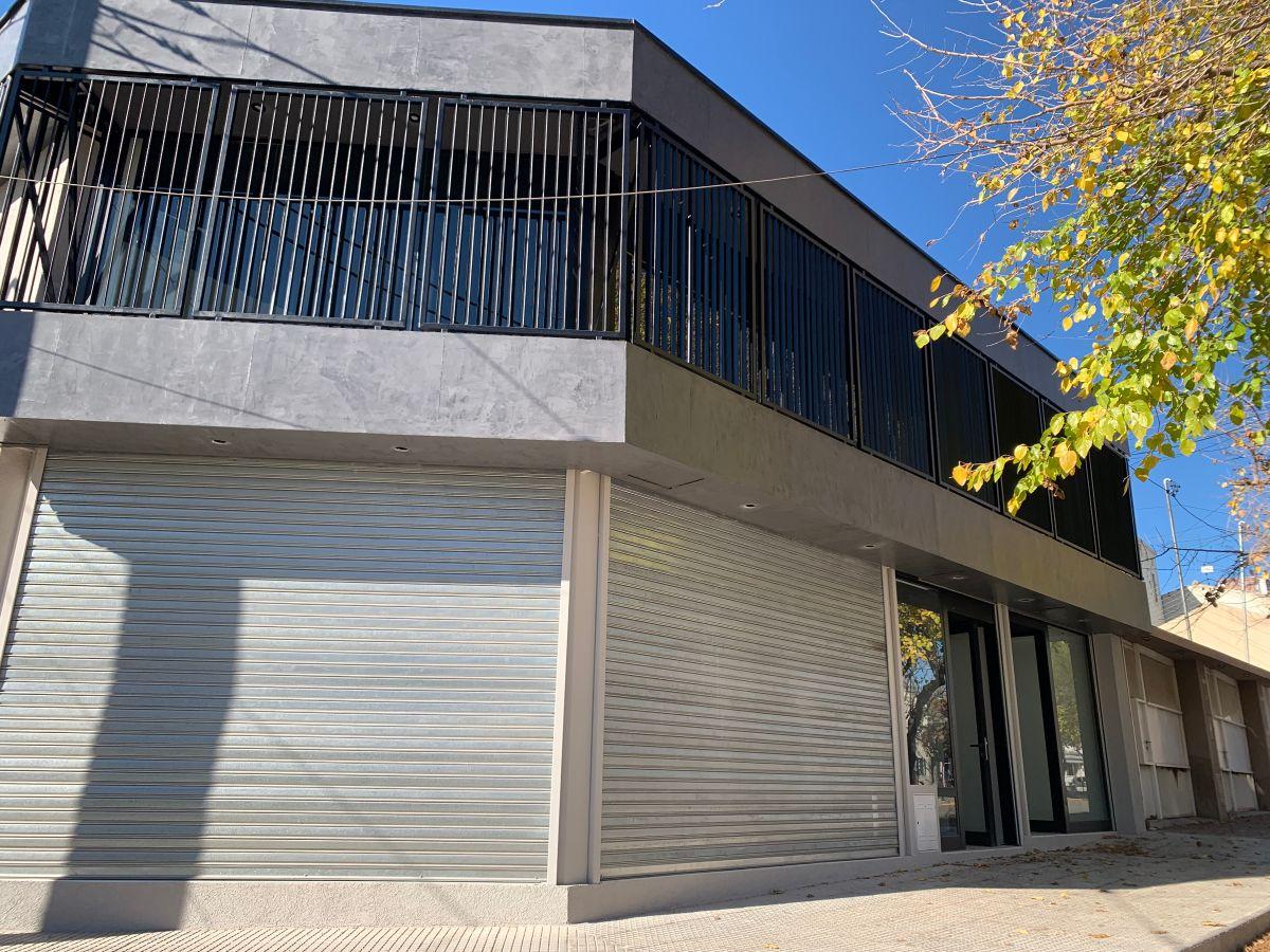 Excelente Local Comercial en Alquiler