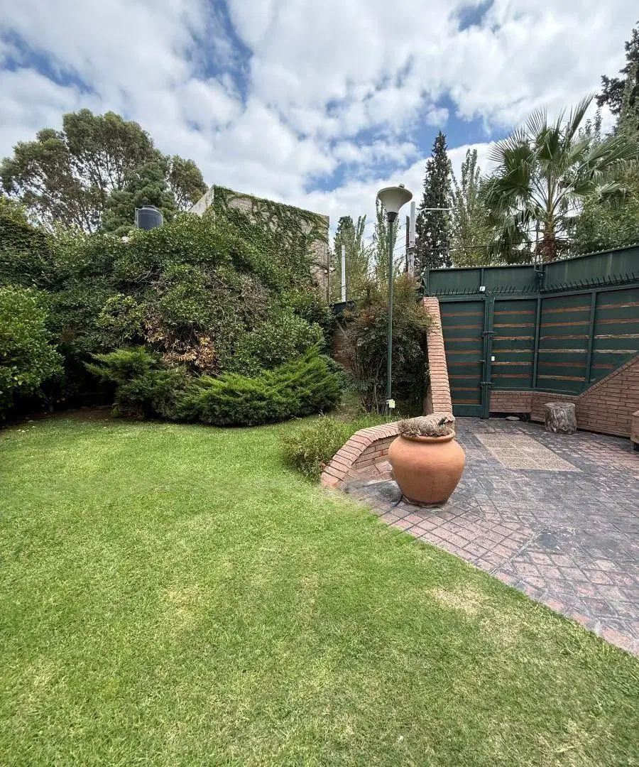 Venta de Chalet de Categoría 2