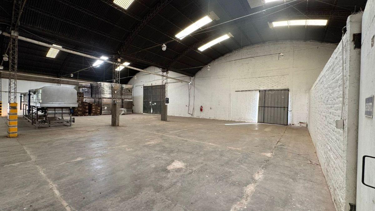 Foto de Imponente Galpon Industrial en alquiler, imagen 2