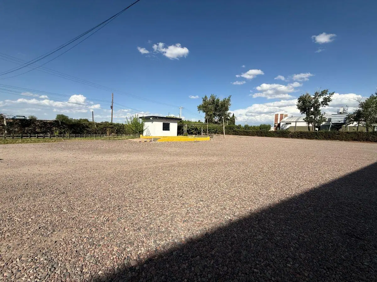 Imponente Galpon Industrial en alquiler 4