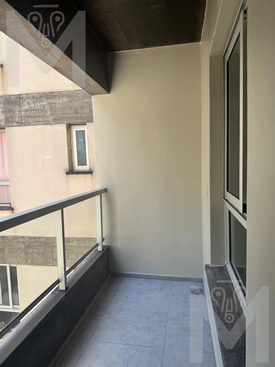 Departamento en Barrio Sur 5