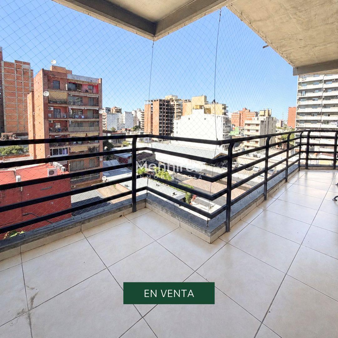 Foto de 3 dormitorios, escritorio y piscina | Amplio departamento en Barrio, imagen 2