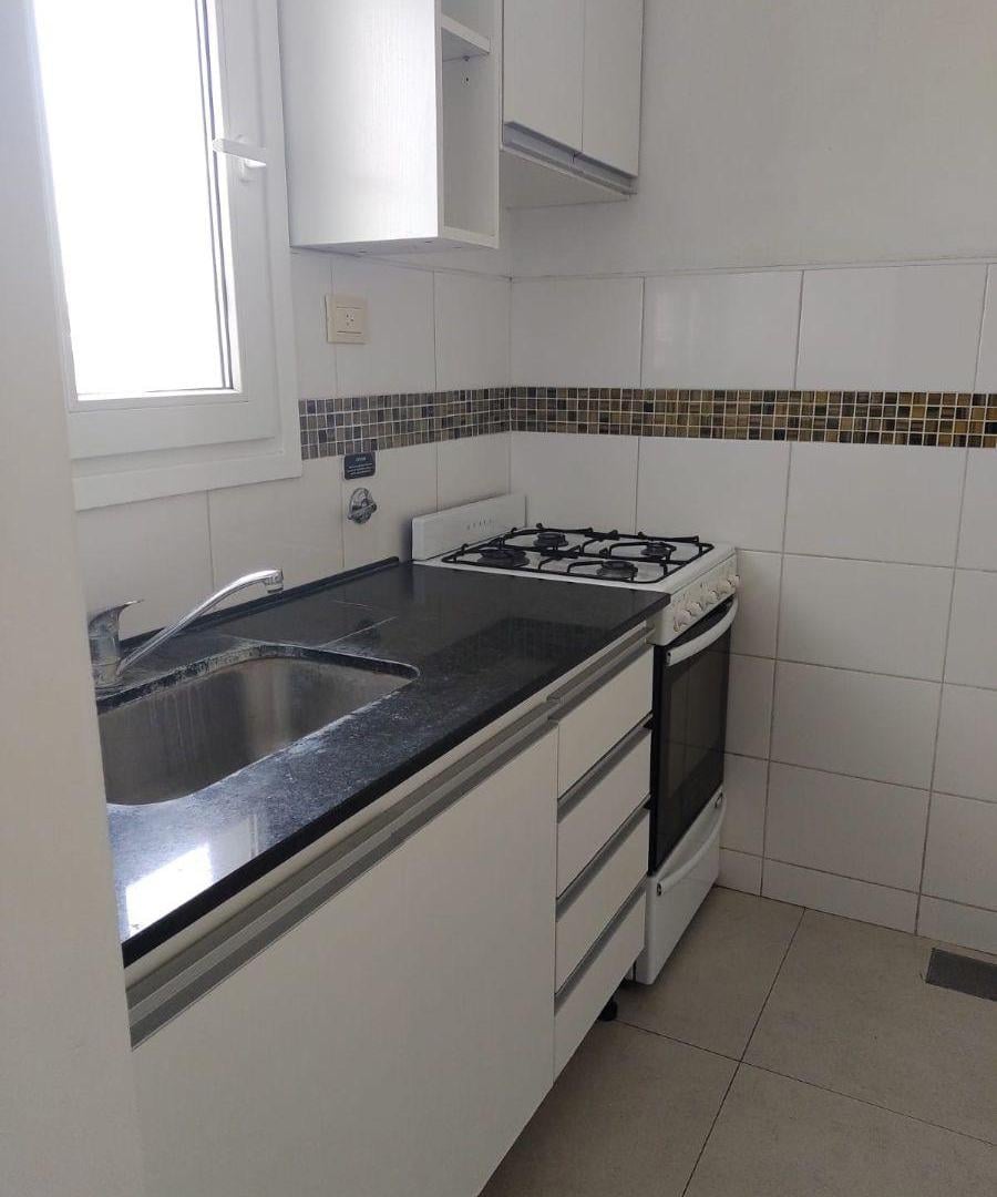 Foto de Departamento en Alquiler en Avenida 19 729, La Plata, imagen 5