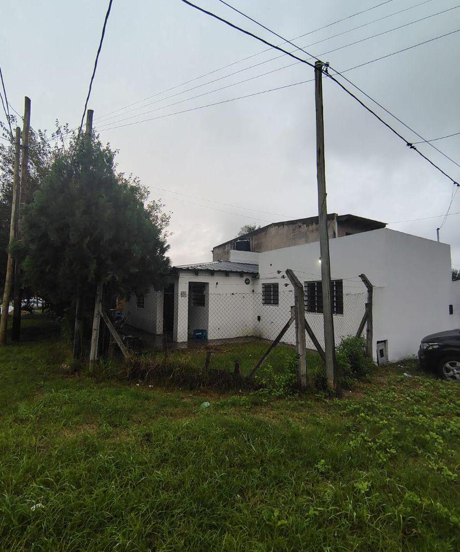Casa en Alquiler en Calle 147 770, San Carlos
