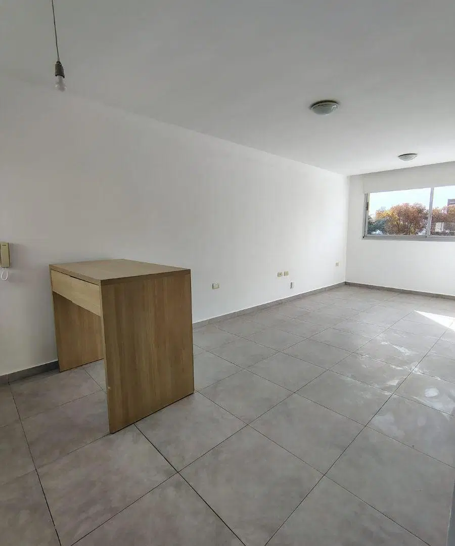 Departamento en Alquiler en Calle 9 436, La Plata 3