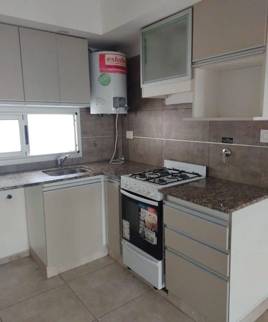 Departamento en Alquiler en Calle 36 563, La Plata 1