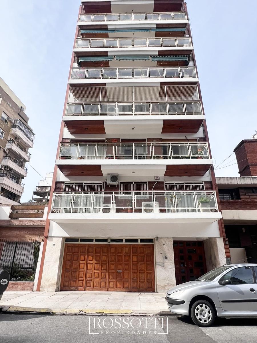 Semipiso 4 Amb. C/ Hermoso Patio - 119 m² Totales 2