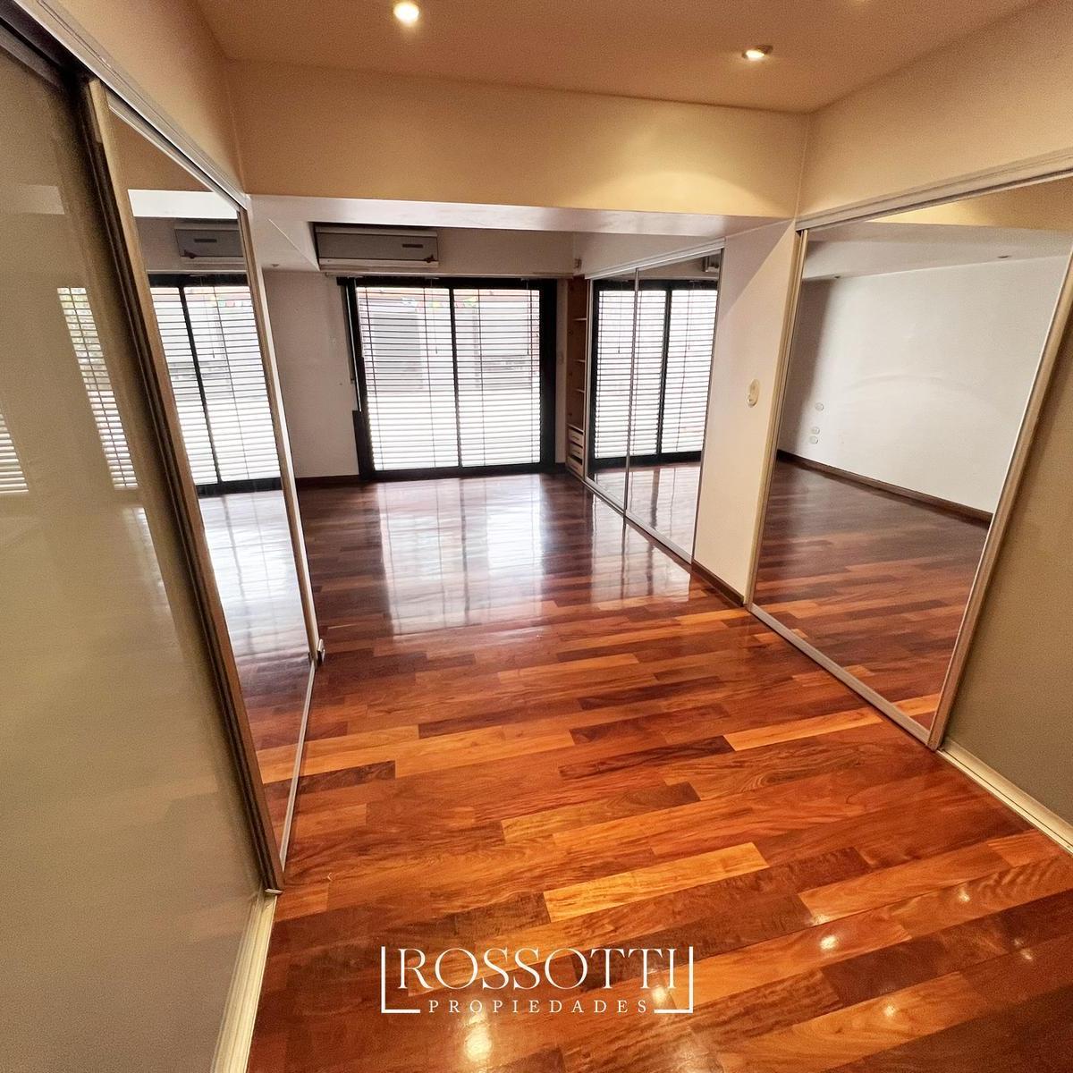 Exc. Piso de 4 Ambientes C/ Balcón Terraza - Gran Patio C/ Quincho - 4 Cocheras - Baulera 4