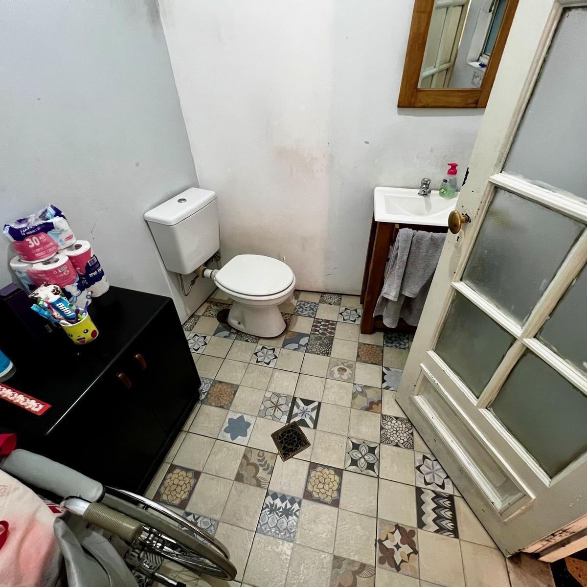 Casa de 5 Ambientes con Terraza y Dependencia - 175 m² Total - Muy Luminosa 1
