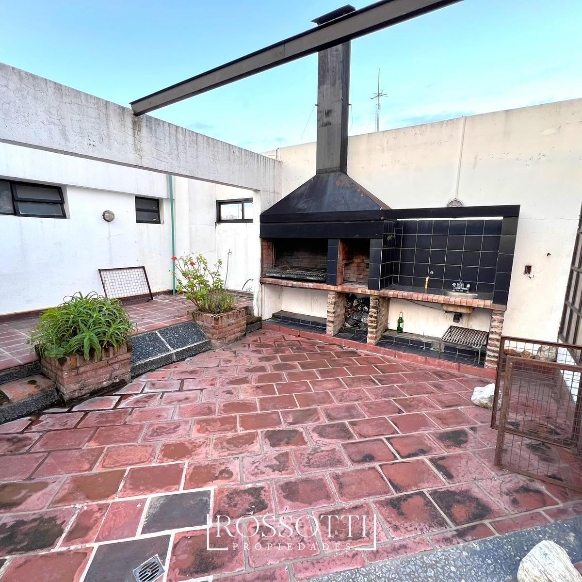Duplex 5 Amb. C/ Dep. - Balcón - Jardín Inv. - Playroom - Terraza C/ Parrilla - Cochera y Baulera 5