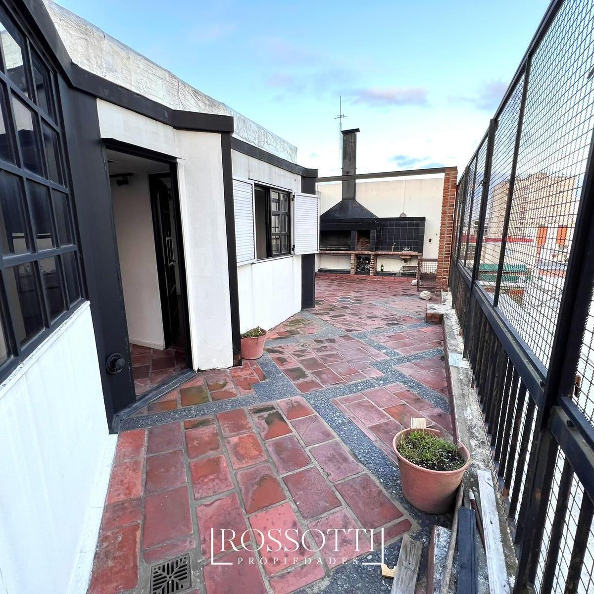 Duplex 5 Amb. C/ Dep. - Balcón - Jardín Inv. - Playroom - Terraza C/ Parrilla - Cochera y Baulera 3