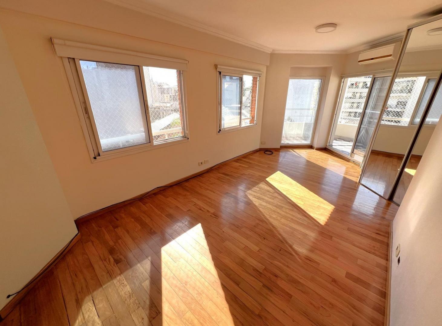Foto de Exc. departamento de 2 ambientes c/ balcón - Muy Luminoso - Amenities - Seguridad 24hs, imagen 3