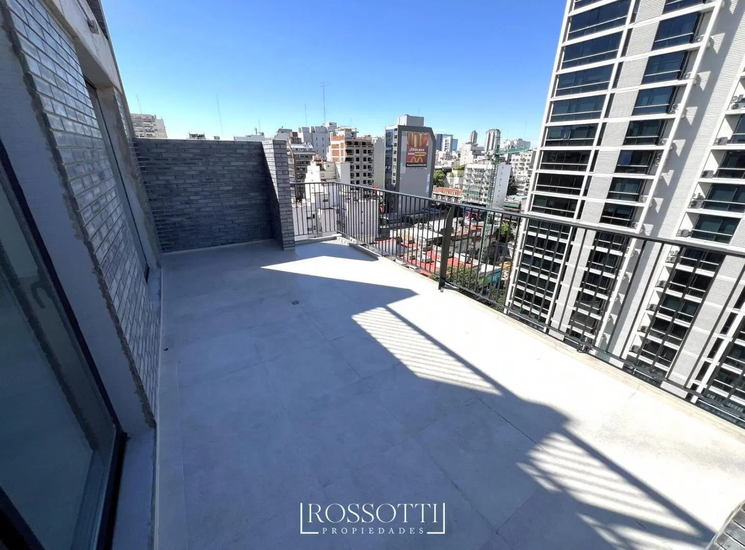 Piso en venta en Belgrano - Balcón Terraza y excelente vista - Muy Luminosa - Divisible 5