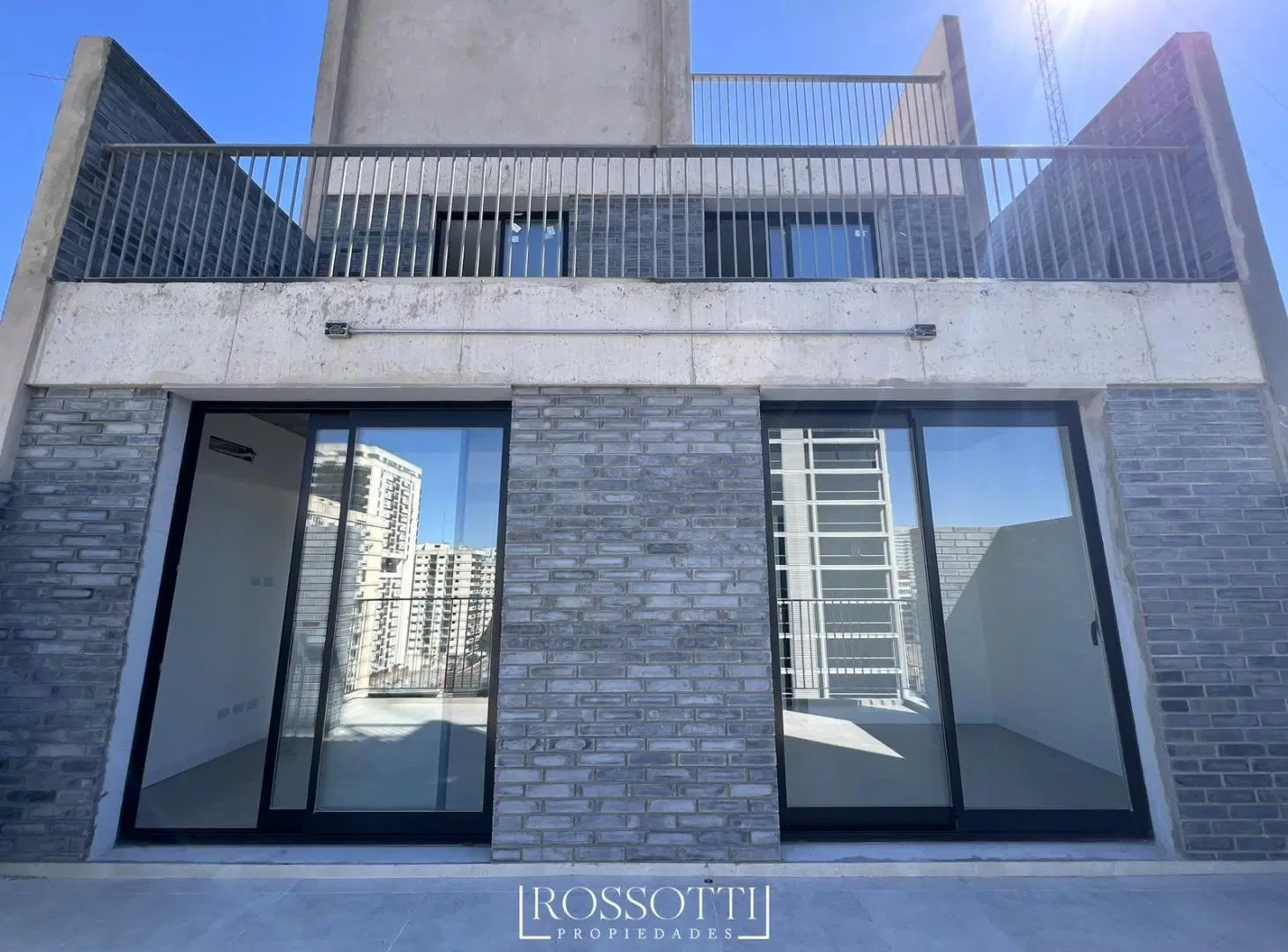 Piso en venta en Belgrano - Balcón Terraza y excelente vista - Muy Luminosa - Divisible 2