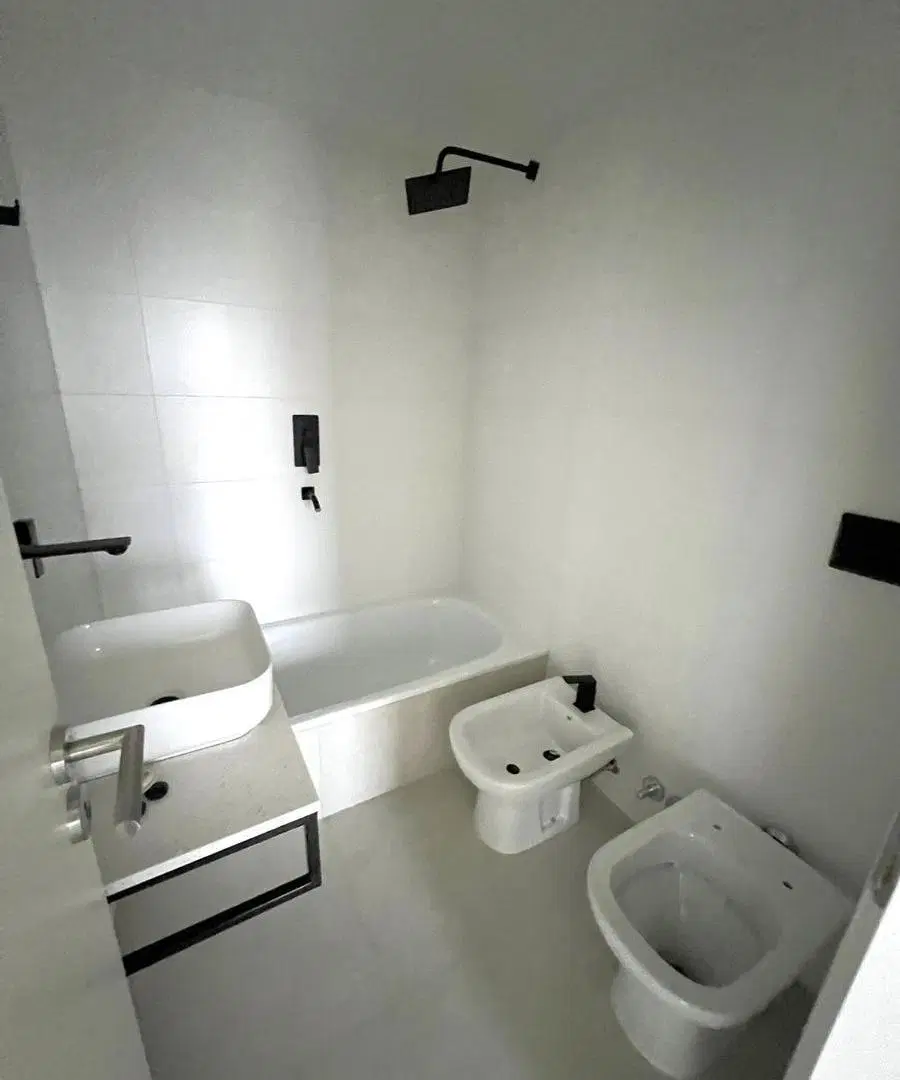 Departamento de 3 ambientes c/ balcón al Frente - Excelentes Vistas 4