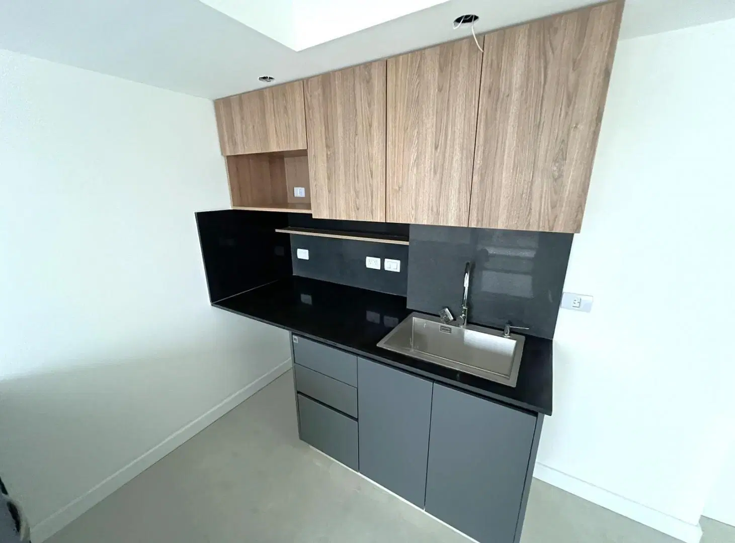 Departamento de 3 ambientes c/ balcón al Frente - Excelentes Vistas 2