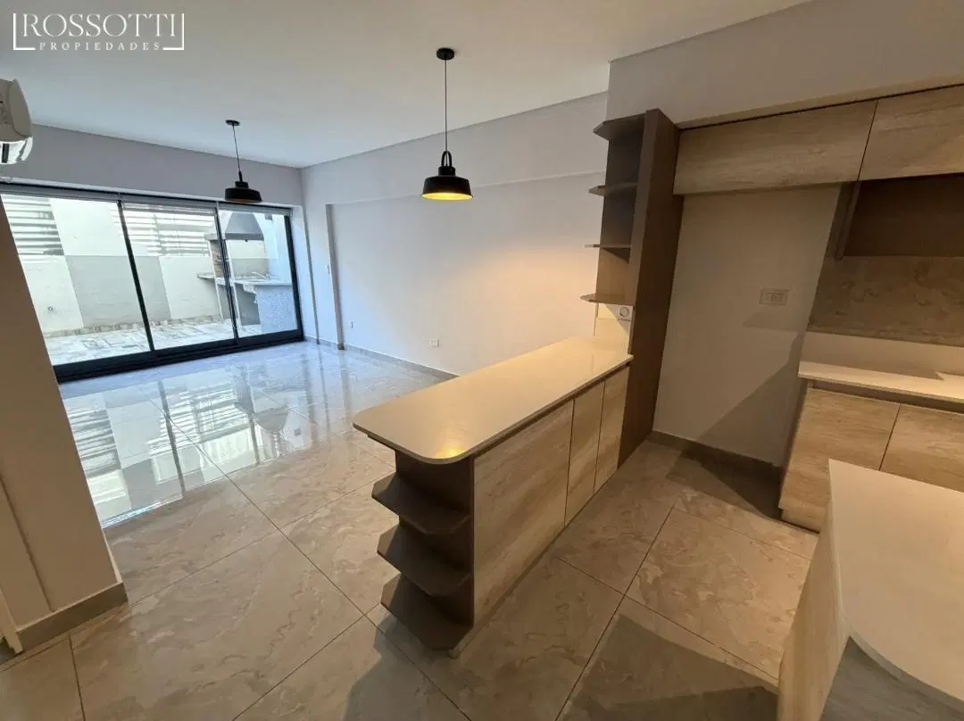 Exc semipiso al c/fte de 3 ambientes con patio, parrilla y cochera cub fija - Exc zona de Caballito 2