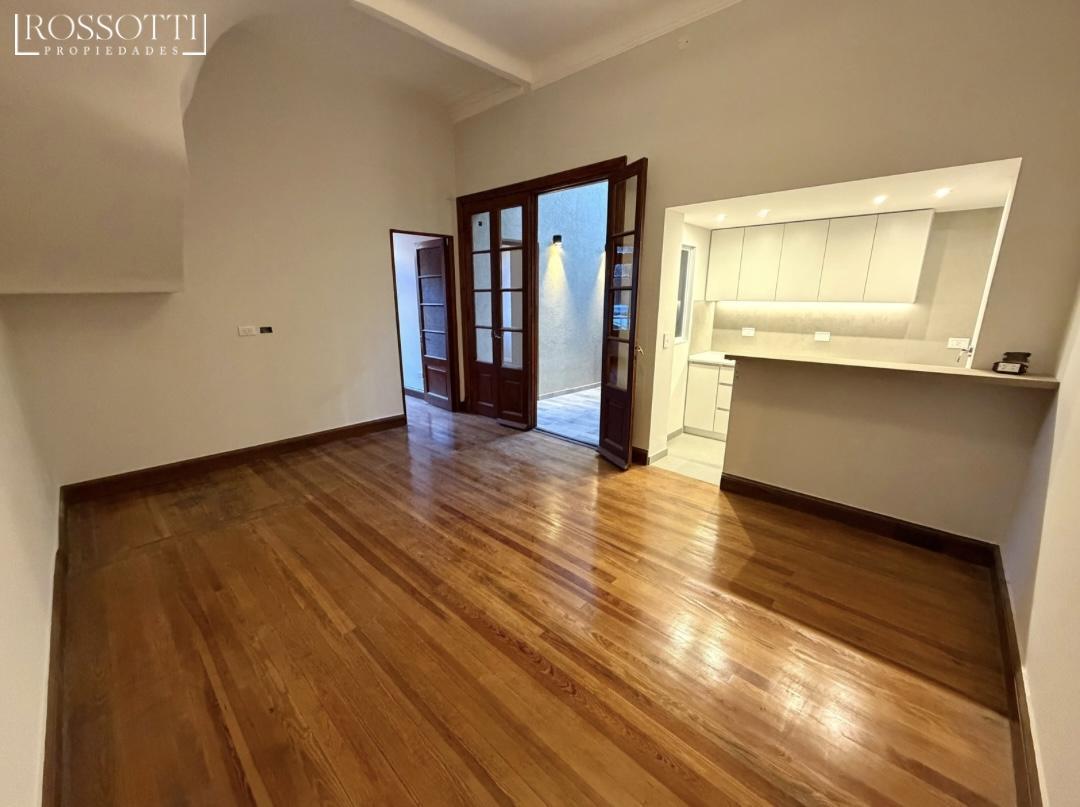 Foto de Excelente PH de 4 ambientes en planta baja, imagen 1