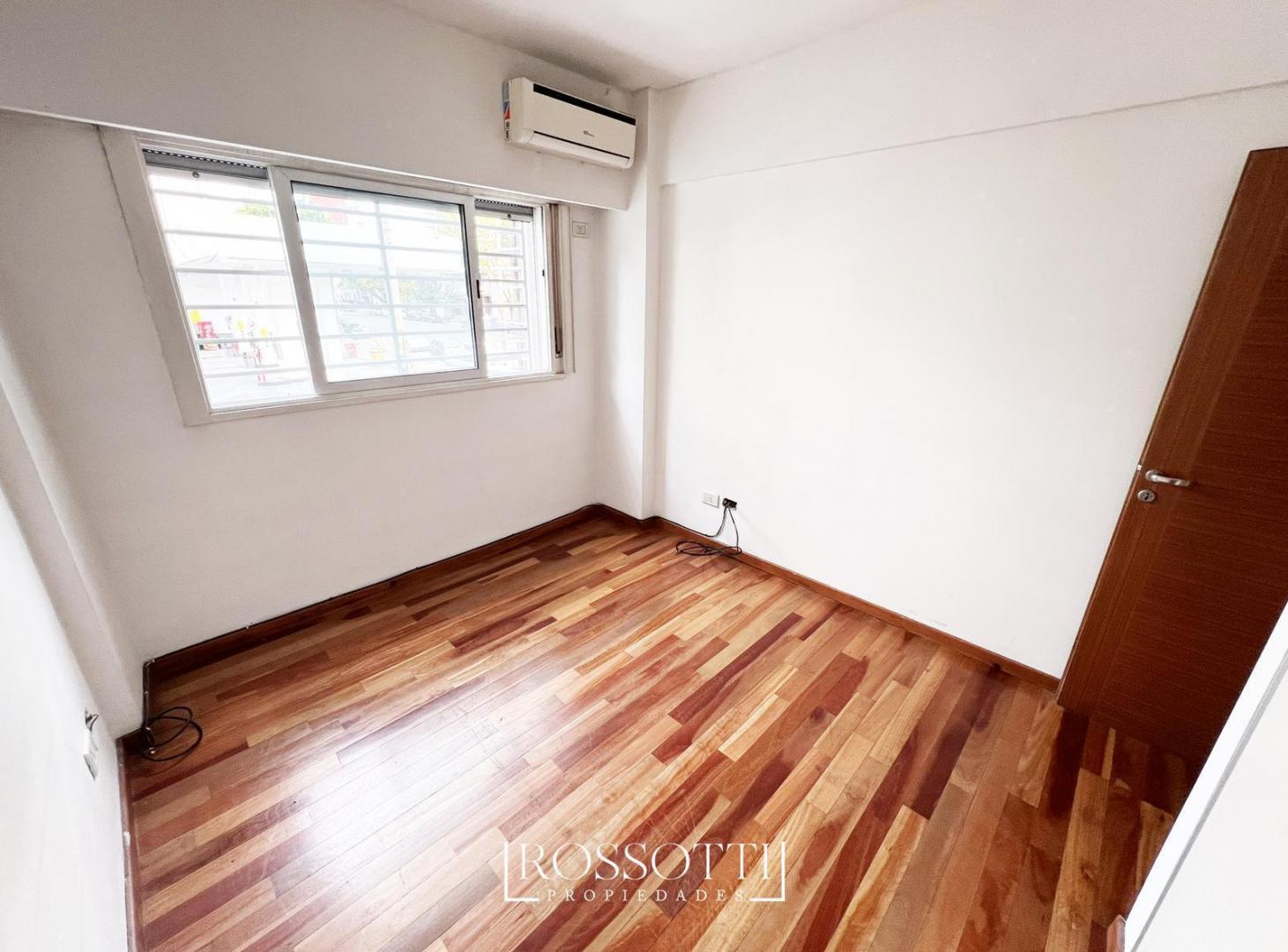 Foto de Exc. depto 2 amb. c/ Balcón al frente - en Suite - Cocina c/ barra, imagen 1