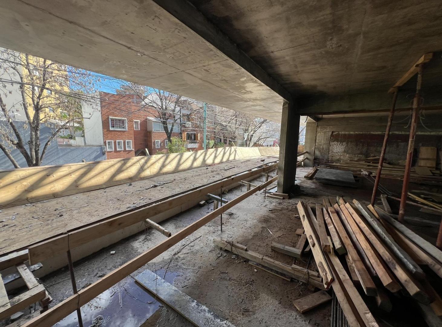 Foto de Exc. Semipiso de 4 ambientes Frente y C/Frente c/ dos balcónes, imagen 4