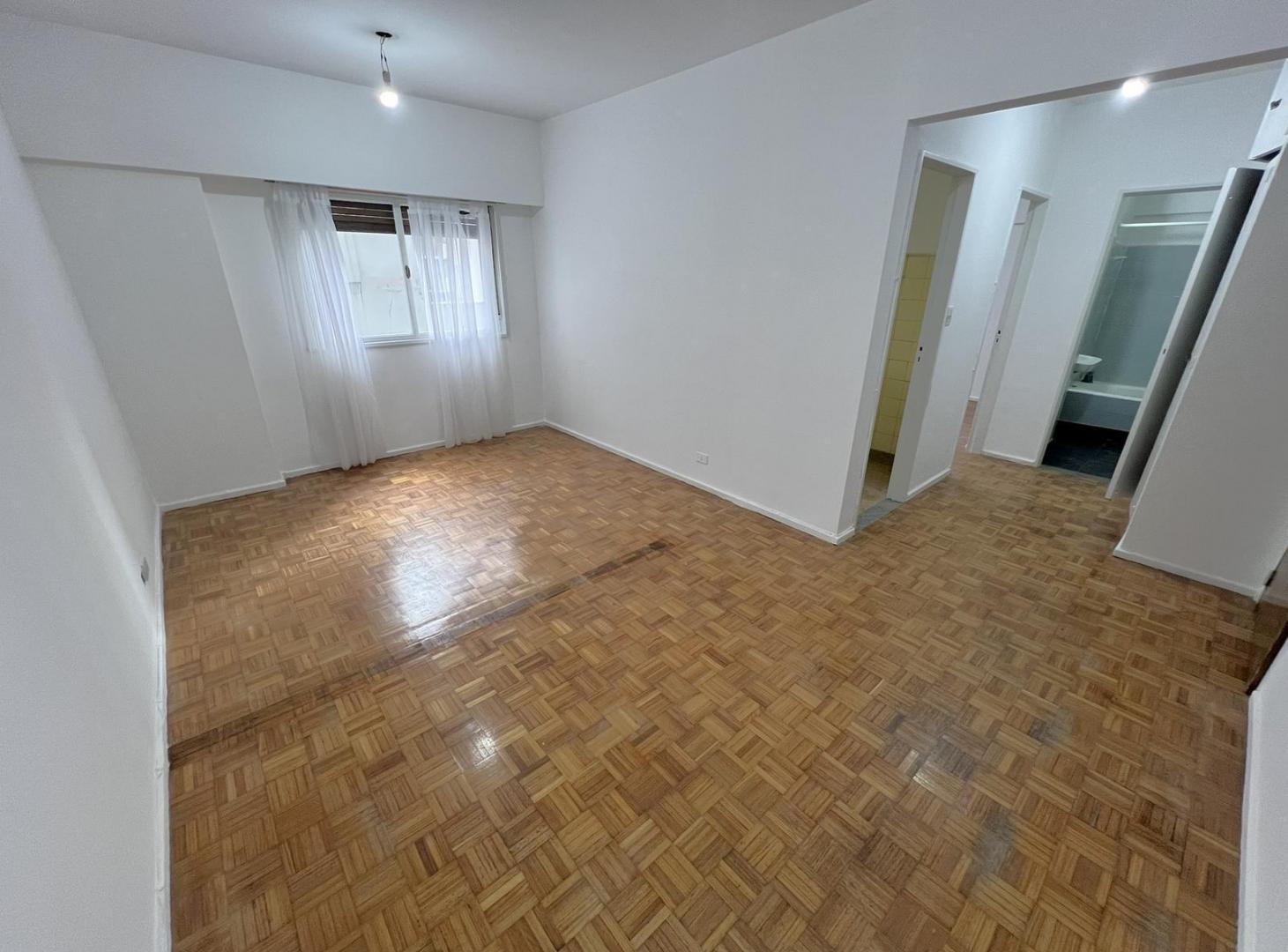 Foto de Muy buen depto./Oficina de dos ambientes - Apto Profesional - 39m2, imagen 4