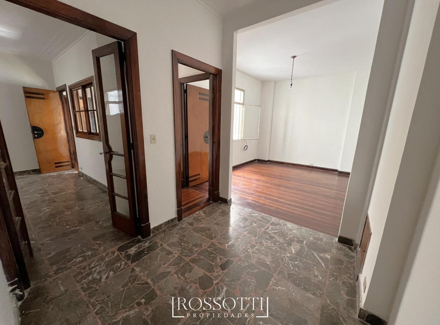 Foto de Muy buen departamento en Semipiso 3 ambientes amplios - Exc. Ubicación, imagen 3