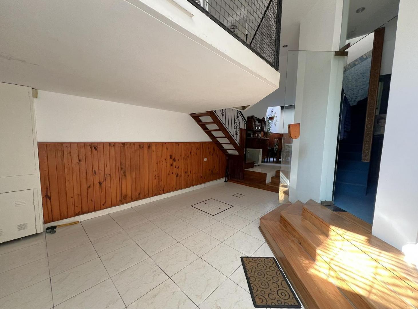 Foto de Hermosa casa 5 ambientes, Terraza con Quincho/Playroom - Garage y mas..., imagen 4