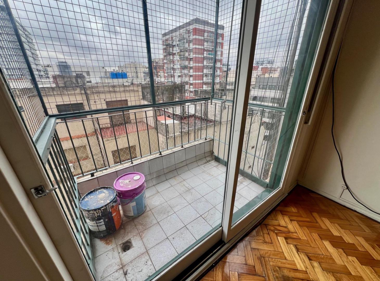 Foto de Mb depto 2 amb con balcón al lateral con vista abierta - Muy luminoso, imagen 4