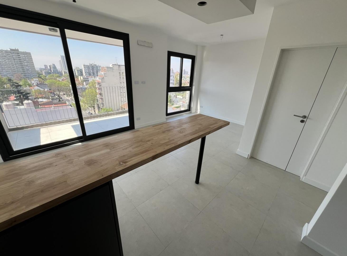 Foto de Exc. Monoambiente con balcón al frente - Gran vista abierta - 9no Piso, imagen 2