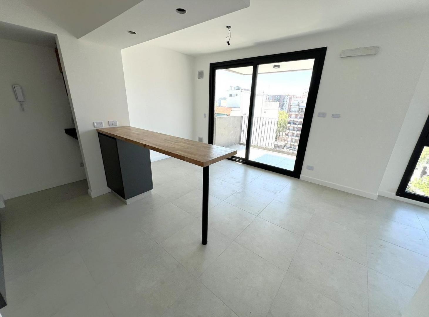 Foto de Exc. Monoambiente con balcón al frente - Gran vista abierta - 9no Piso, imagen 1
