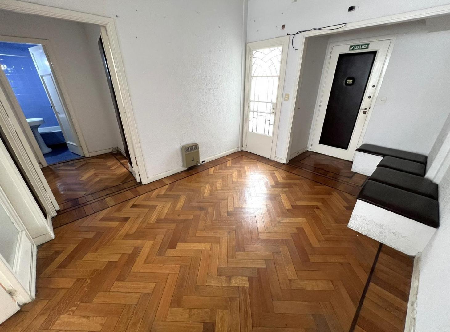 Foto de Muy buen departamento de 3 ambientes amplios - Cocina - Baño - Toilette, imagen 4
