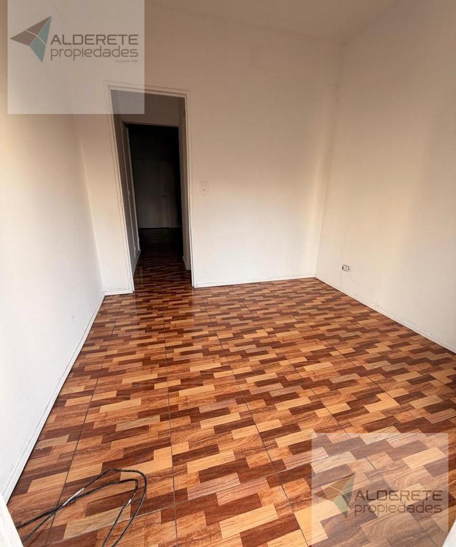 Foto de VENDE 2 AMBIENTES CON BALCON AL FRENTE EN CABALLITO, imagen 4